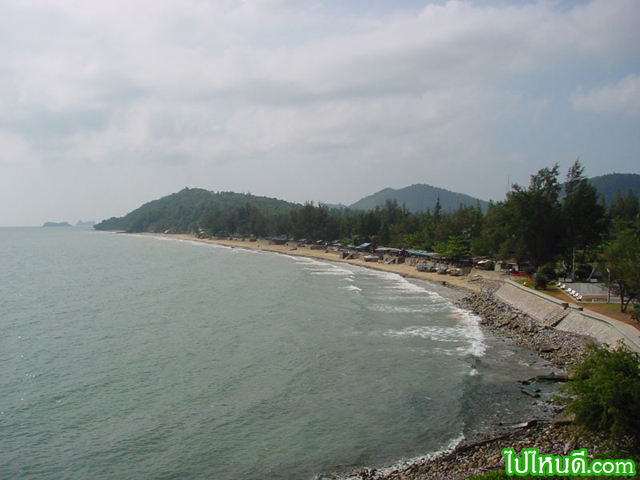 หาดทรายรี