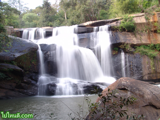 น้ำตกตาดเหือง