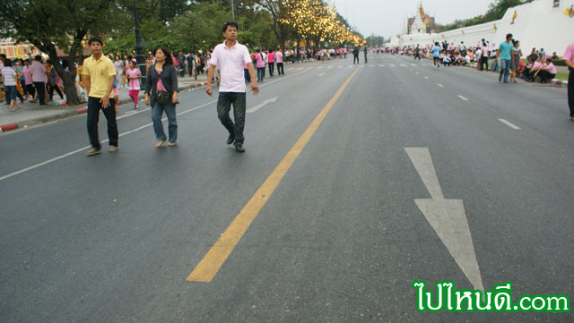 ถนนหน้าวัดพระแก้ว