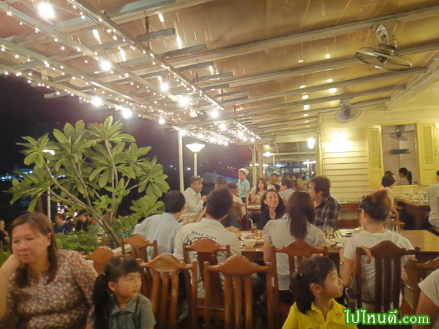 ลูกค้าแน่นร้าน