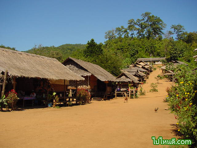 บ้านน้ำเพียงดิน
