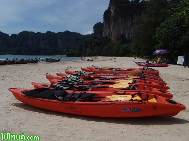 พายเรือแคนู