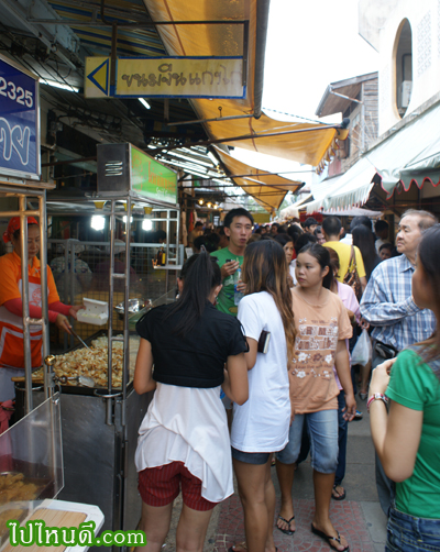 ถนน ภายในตลาดน้ำอัมพวา