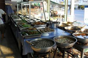 ร้านข้าวแกงบัตรคิว-หัวหิน