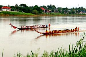 ประเพณีแข่งเรือยาว-จังหวัดกาฬสินธุ์