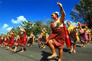 เทศกาลไหม-ประเพณีผูกเสี่ยวและงานกาชาด-จังหวัดขอนแก่น