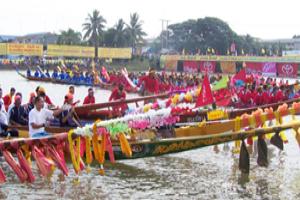 การแข่งขันเรือยาวประเพณีพิมาย